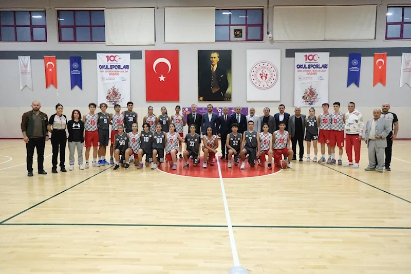 Belediye Başkanımız Özkan Çetinkaya, Amatör Spor Haftası Etkinliklerine Katıldı