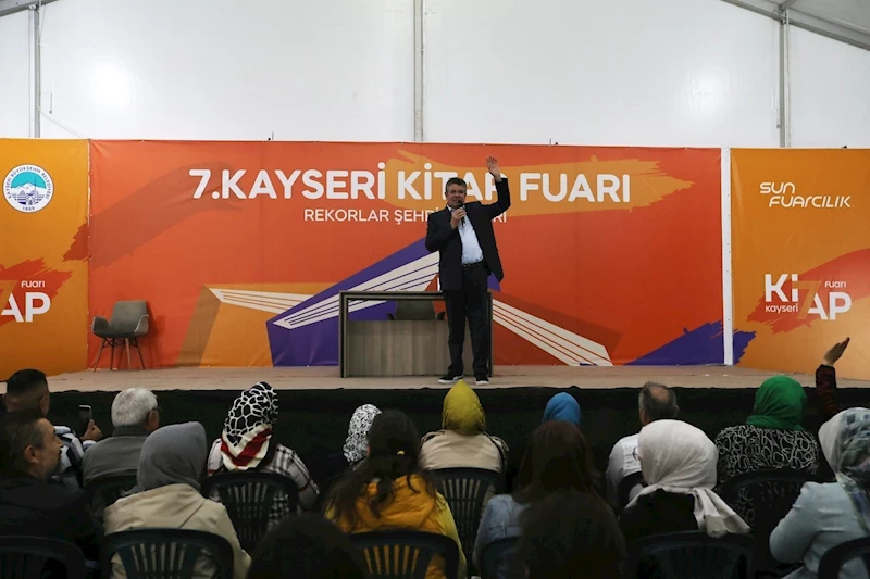 7. Kayseri Kitap Fuarı’nın 7’nci Gününde de Kitapseverler Memnun Ayrıldı