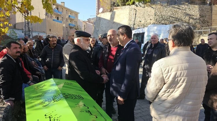 BAŞKANIMIZ, İLİMİZ AKTUTAN KÖYÜ SAKİNLERİNDEN SERVET SÜREYYA AKTAŞ’I EBEDİYETE UĞURLADI