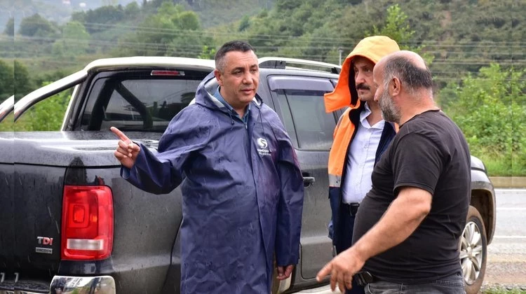 BAŞKANIMIZ, TRABZON’DA SEL VE HEYELANDAN ETKİLENEN ARAKLI İLÇESİNİ ZİYARET ETTİ