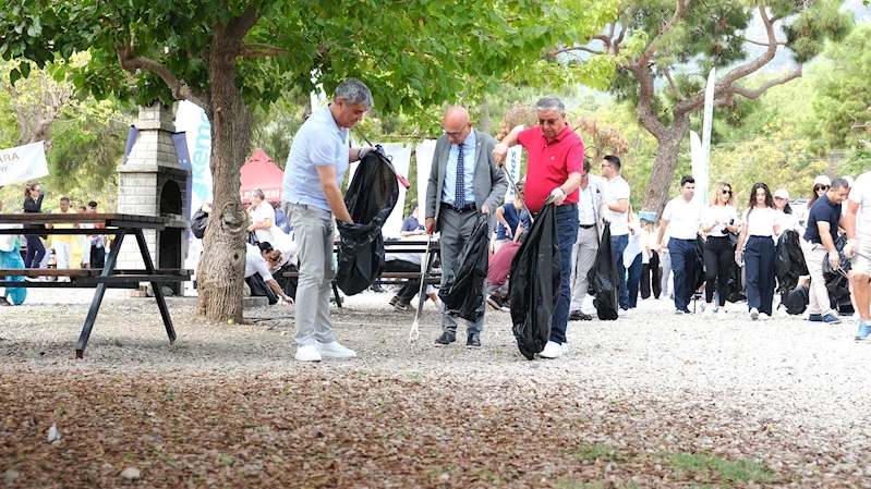 Kemer Belediyesi’nden Dünya Temizlik Günü etkinliği